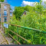 Дом отдыха Petit Chateau De Harze