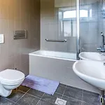 Дом отдыха Petit Chateau De Harze *