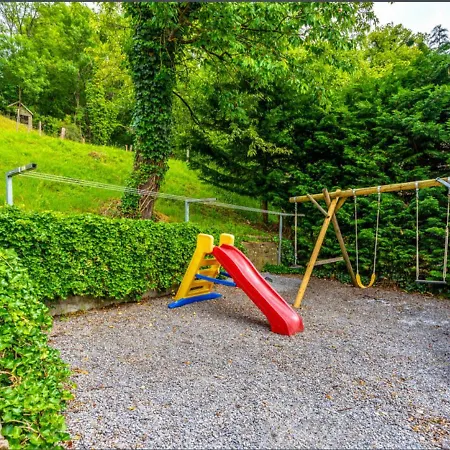 Petit Chateau De Harze 아이웨일