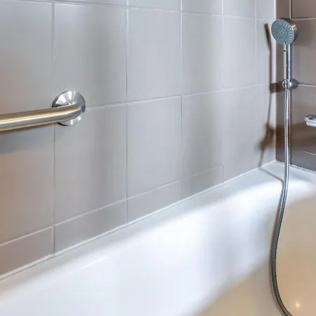 Petit Chateau De Harze 펜션