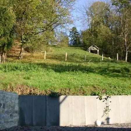 Petit Chateau De Harze * 아이웨일