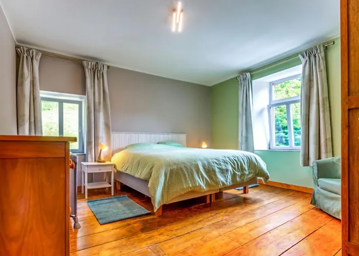 Petit Chateau De Harze Дом отдыха *